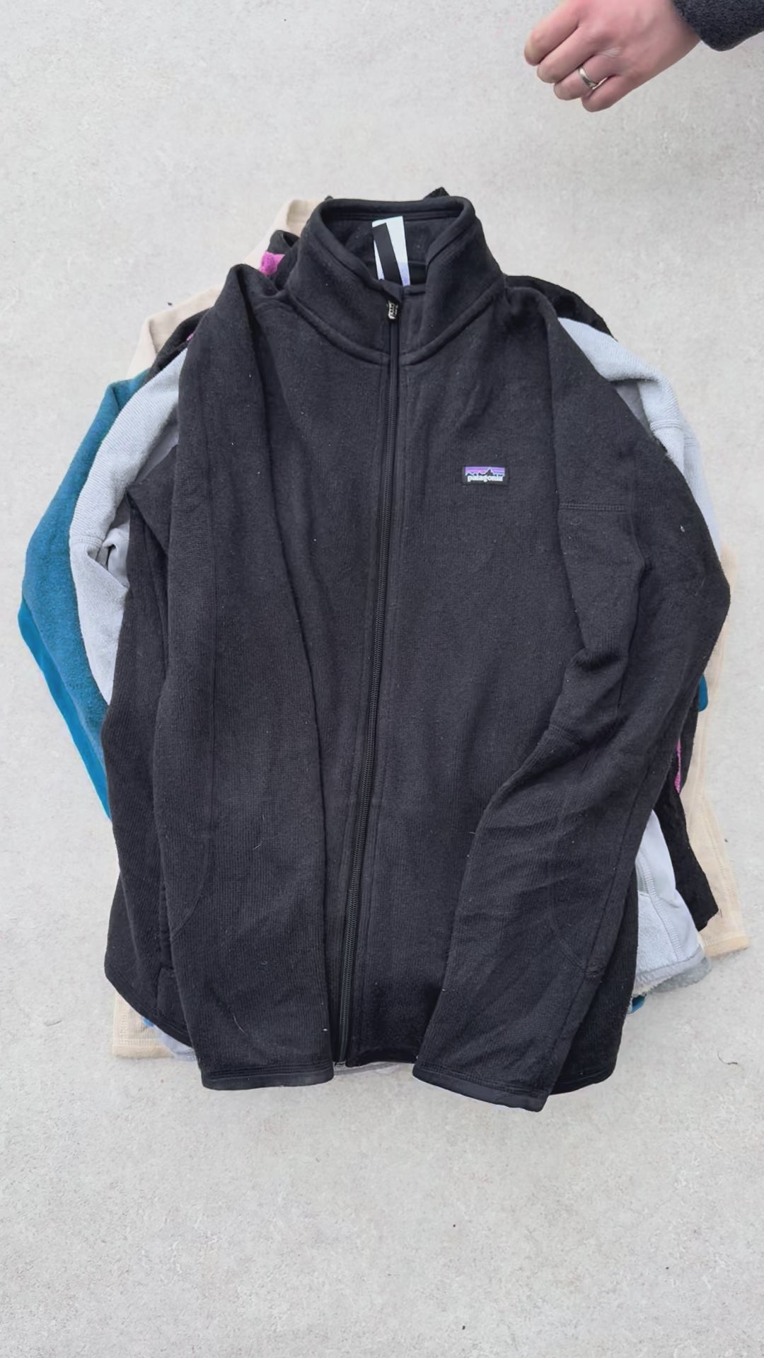10 Patagonia Fleeces - Reseller Box