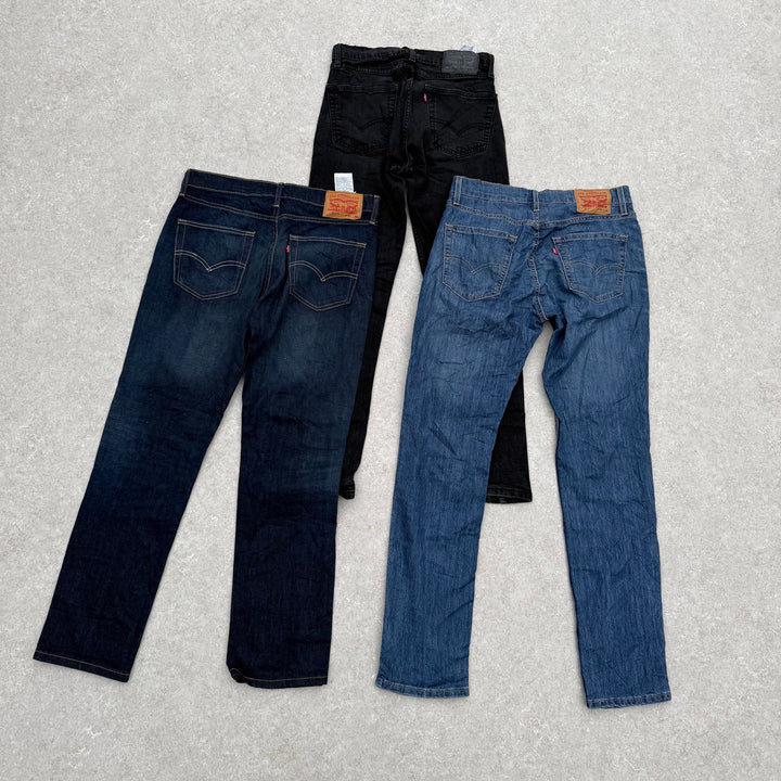 Unopened Bale of Levi’s Mix code