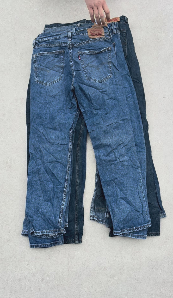 10 Mixed Code Levi’s Jeans - Reseller Box