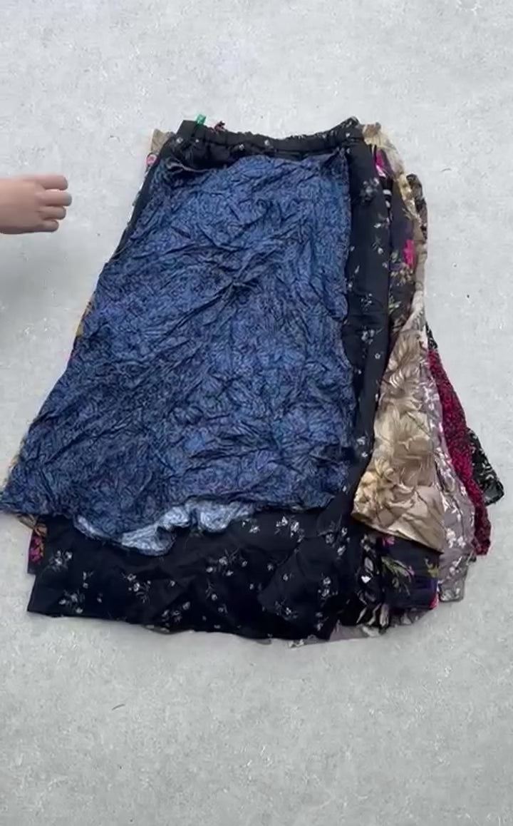 Unopened 45.5kg Bale of Vintage Skirts