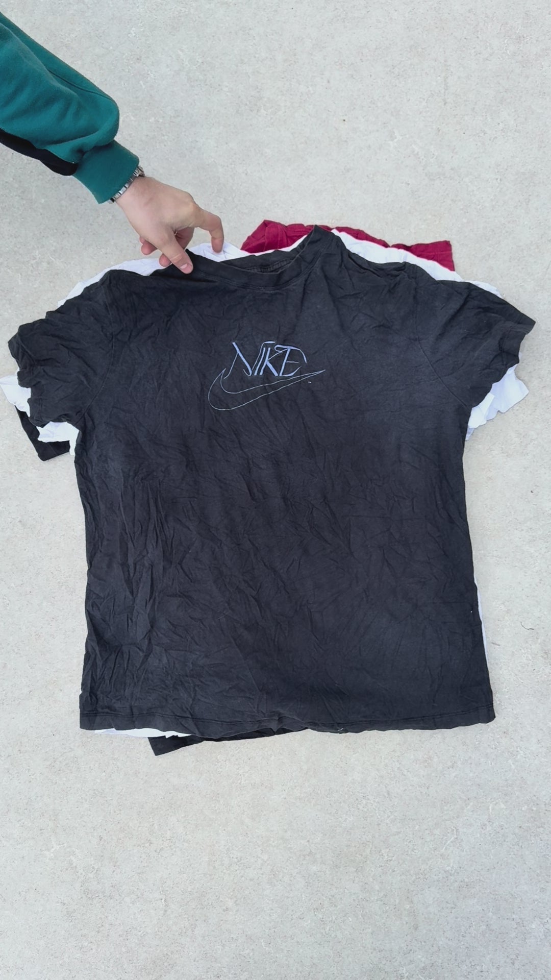 11 Nike T-Shirts - Reseller Boxes