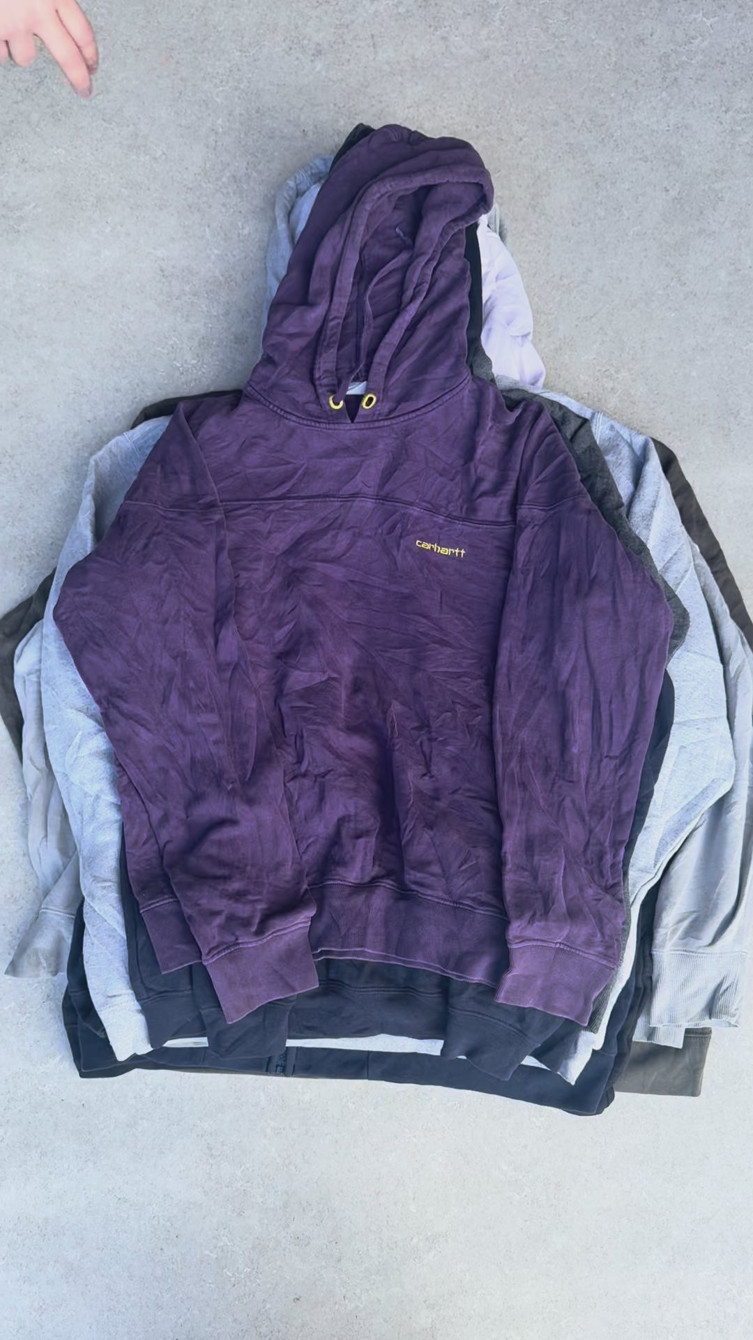 10 Carhartt Hoodies - Reseller Box