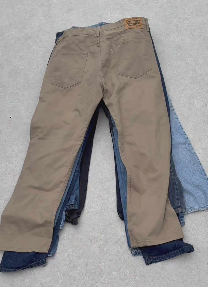 Unopened Bale of Levi’s Mix code