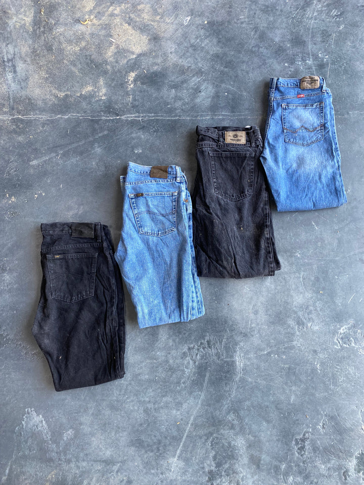 SALE! Unopened 45.5kg Bale of Lee and Wrangler Jeans